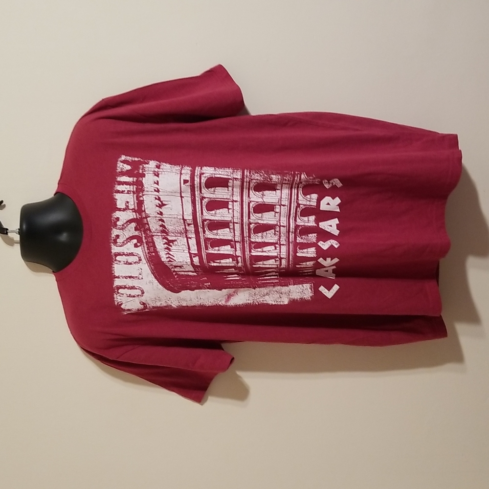 Caesars Colosseum men's burgundy XXL tee shirt